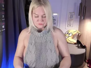 YolandaKiss's Live Sex Cam Show