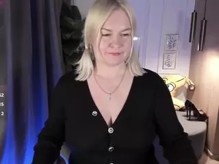 YolandaKiss's Live Sex Cam Show
