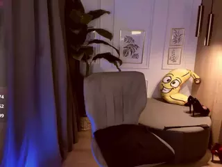 YolandaKiss's Live Sex Cam Show