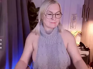 YolandaKiss's Live Sex Cam Show