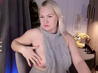 YolandaKiss's Live Sex Cam Show