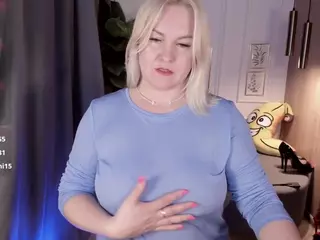 YolandaKiss's Live Sex Cam Show