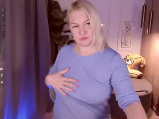 YolandaKiss's Live Sex Cam Show
