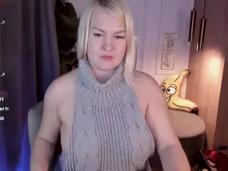 YolandaKiss's Live Sex Cam Show