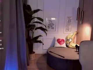 YolandaKiss's Live Sex Cam Show