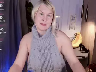 YolandaKiss's Live Sex Cam Show