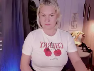 YolandaKiss's Live Sex Cam Show