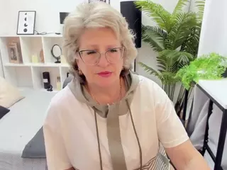 EvelynJoyful's Live Sex Cam Show