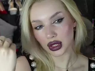 GoddessDarsy's Live Sex Cam Show