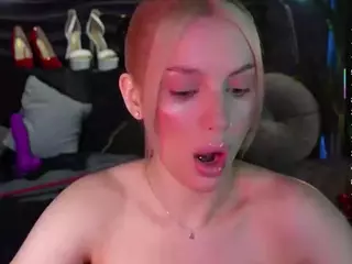 GoddessDarsy's Live Sex Cam Show