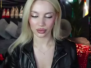 GoddessDarsy's Live Sex Cam Show
