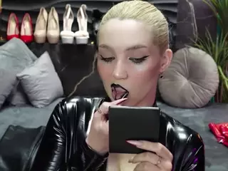 GoddessDarsy's Live Sex Cam Show