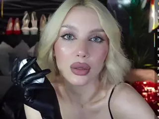 GoddessDarsy's Live Sex Cam Show