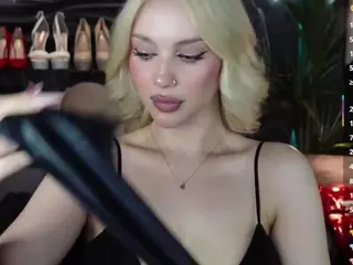 GoddessDarsy's Live Sex Cam Show
