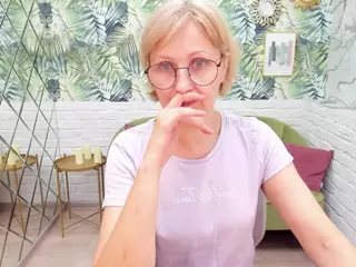 ParisCherry's Live Sex Cam Show
