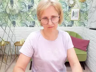 ParisCherry's Live Sex Cam Show