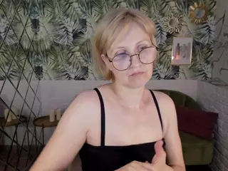 ParisCherry's Live Sex Cam Show