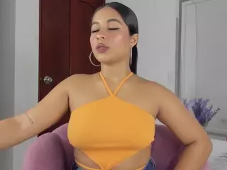 charlotte-250's Live Sex Cam Show