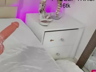 MayeUtica's Live Sex Cam Show