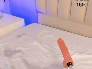 MayeUtica's Live Sex Cam Show