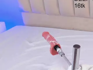 MayeUtica's Live Sex Cam Show