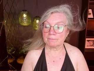 Live cam show with NataliMellow