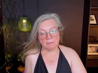 Live cam show with NataliMellow