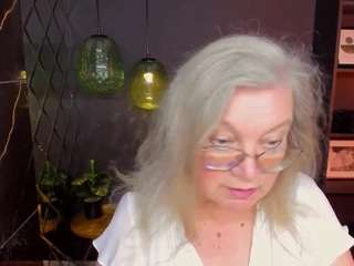 Live cam show with NataliMellow
