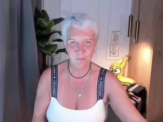KathySunn's Live Sex Cam Show