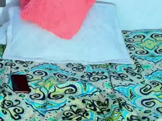 niagirl22's Live Sex Cam Show