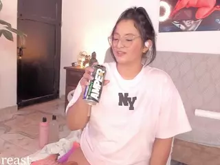 ivannabreast1's Live Sex Cam Show