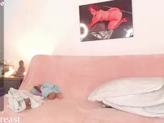 ivannabreast1's Live Sex Cam Show