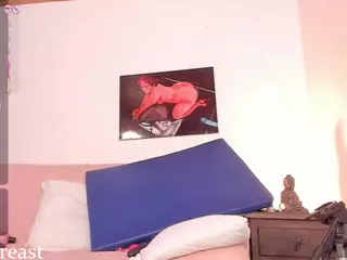 ivannabreast1's Live Sex Cam Show