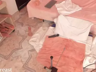 ivannabreast1's Live Sex Cam Show