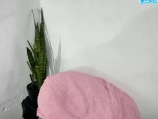 Meghan22's Live Sex Cam Show