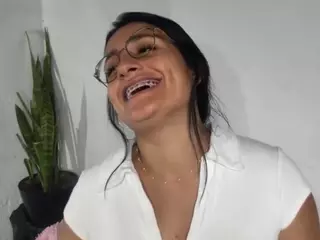 Meghan22's Live Sex Cam Show