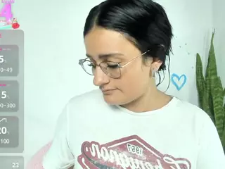 Meghan22's Live Sex Cam Show
