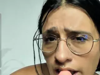 Meghan22's Live Sex Cam Show