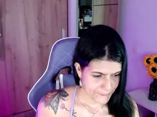 goddesscutecarol's Live Sex Cam Show