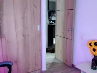 goddesscutecarol's Live Sex Cam Show