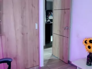 goddesscutecarol's Live Sex Cam Show