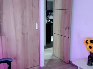goddesscutecarol's Live Sex Cam Show
