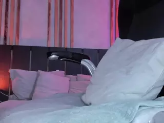 AmiraWet's Live Sex Cam Show