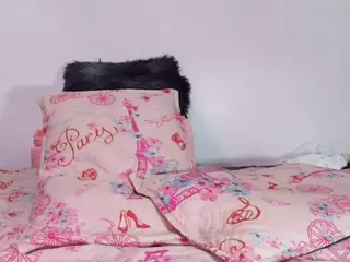 bss-naia's Live Sex Cam Show