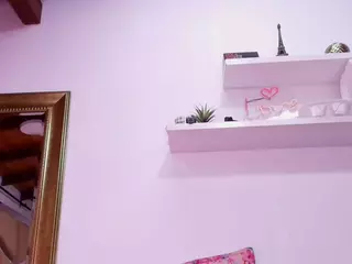 bss-naia's Live Sex Cam Show