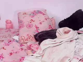 bss-naia's Live Sex Cam Show