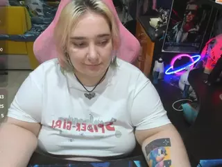 Softie-Sofy's Live Sex Cam Show