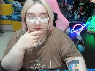 Softie-Sofy's Live Sex Cam Show