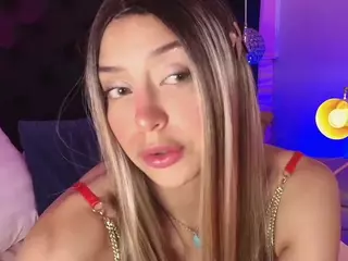 SOFLYCUTEFACE's Live Sex Cam Show