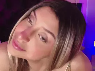 SOFLYCUTEFACE's Live Sex Cam Show